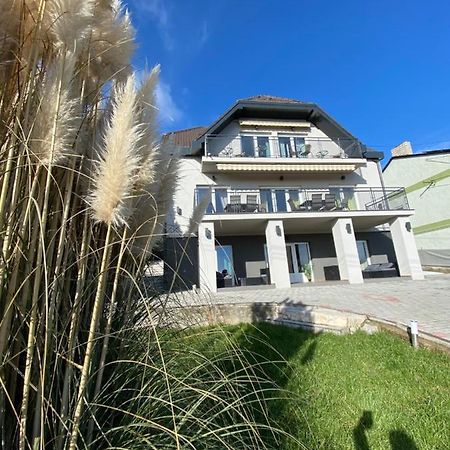 Balkon Apartmanhaz Panzio Balatonfüred Eksteriør bilde