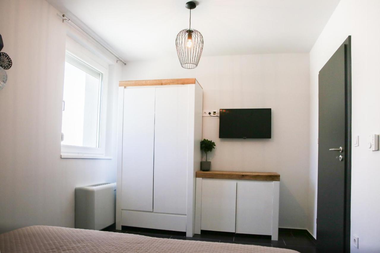 Balkon Apartmanhaz Panzio Balatonfüred Eksteriør bilde