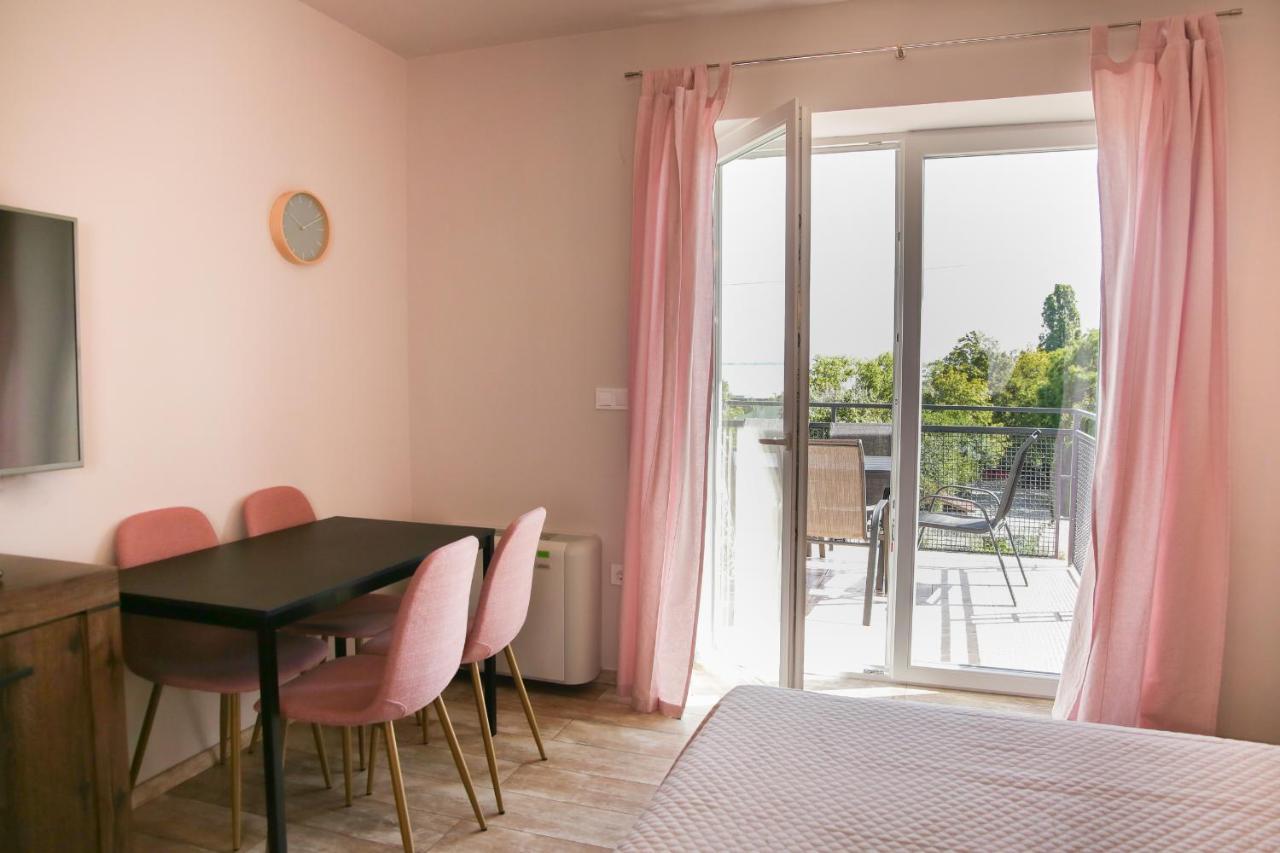 Balkon Apartmanhaz Panzio Balatonfüred Eksteriør bilde