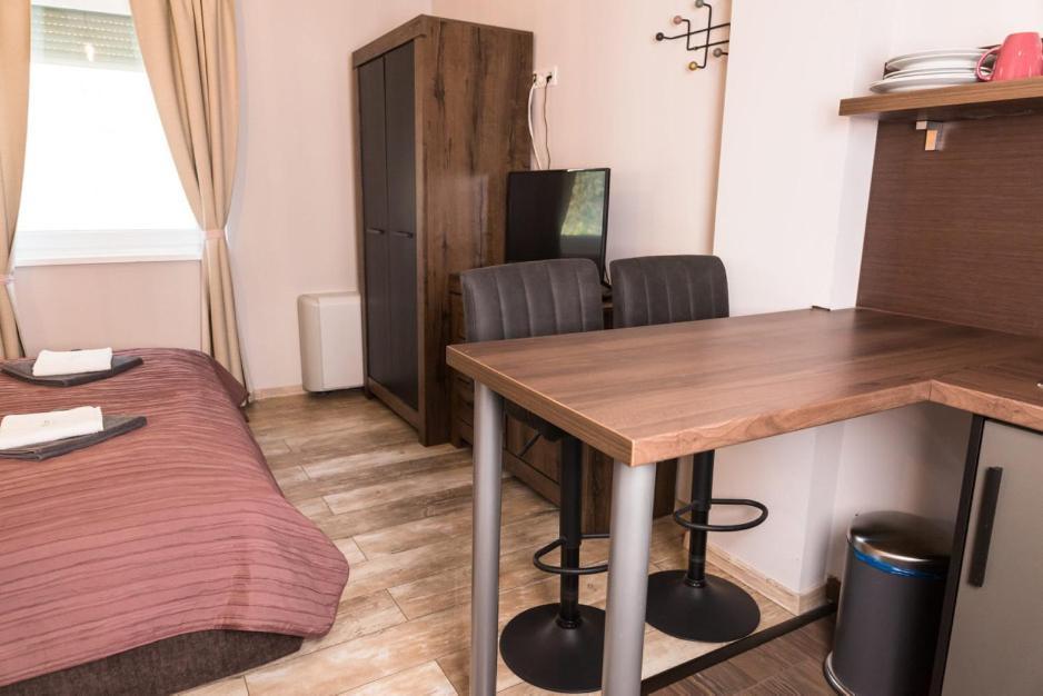Balkon Apartmanhaz Panzio Balatonfüred Eksteriør bilde